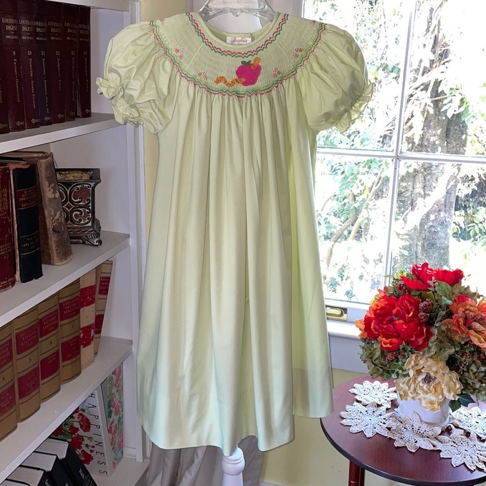 Girls Rosalina Boutique Smocked Bishop Dress Apple School Size 7